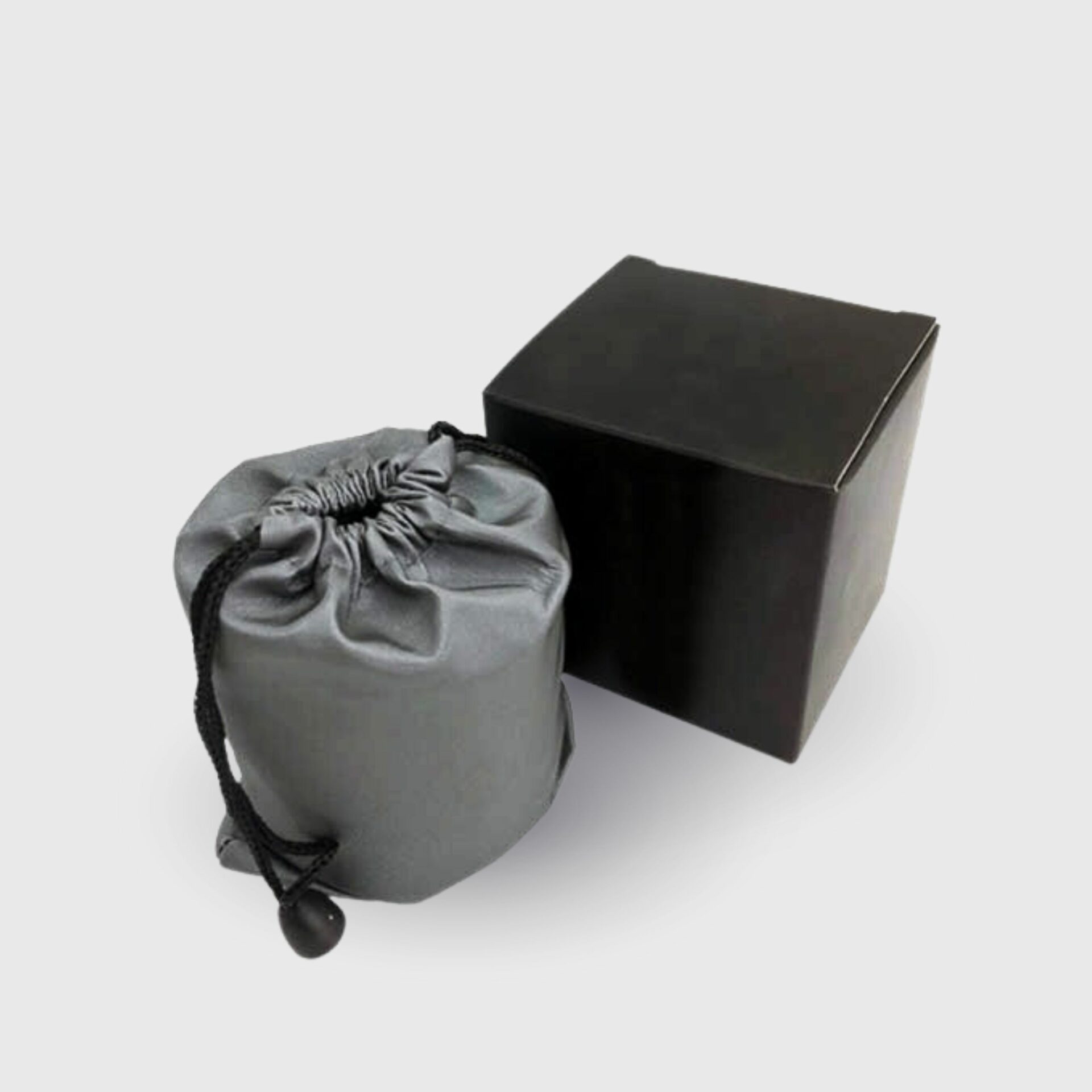 GlobeCharge Universal Travel Adaptor — 3.0A Fast Charge elegant pouch